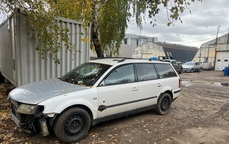 Volkswagen Passat B5+ рестайлинг, 2000 год, 165 000 рублей, 1 фотография