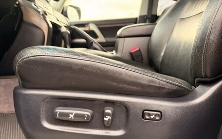 Toyota Land Cruiser 200, 2011 год, 3 100 000 рублей, 16 фотография