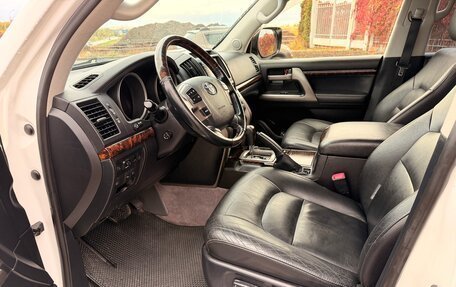 Toyota Land Cruiser 200, 2011 год, 3 100 000 рублей, 15 фотография