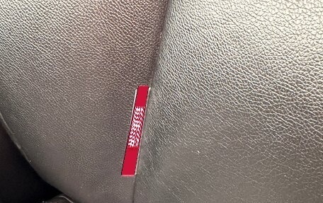 Toyota Land Cruiser 200, 2011 год, 3 100 000 рублей, 18 фотография