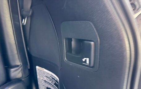 Toyota Land Cruiser 200, 2011 год, 3 100 000 рублей, 27 фотография