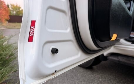 Toyota Land Cruiser 200, 2011 год, 3 100 000 рублей, 28 фотография