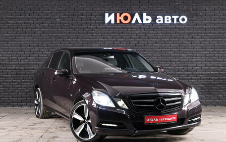 Mercedes-Benz E-Класс, 2010 год, 1 350 000 рублей, 3 фотография