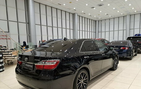 Toyota Camry, 2015 год, 1 850 000 рублей, 6 фотография