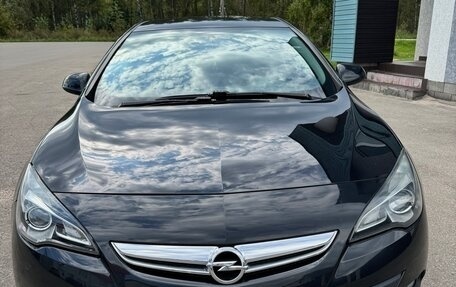 Opel Astra J, 2013 год, 870 000 рублей, 3 фотография