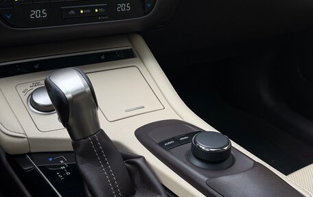 Lexus ES VII, 2016 год, 3 100 000 рублей, 10 фотография