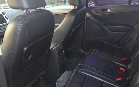 Volkswagen Tiguan I, 2011 год, 1 000 000 рублей, 10 фотография