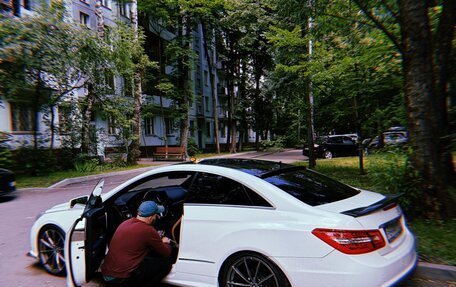 Mercedes-Benz E-Класс, 2011 год, 2 200 000 рублей, 12 фотография