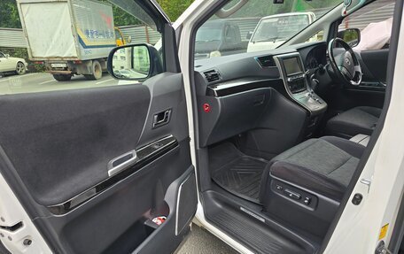Toyota Vellfire I, 2012 год, 2 200 000 рублей, 5 фотография
