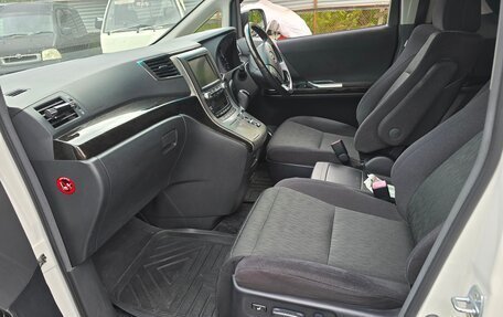 Toyota Vellfire I, 2012 год, 2 200 000 рублей, 6 фотография