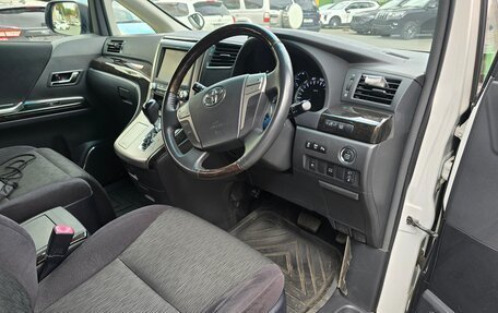 Toyota Vellfire I, 2012 год, 2 200 000 рублей, 9 фотография