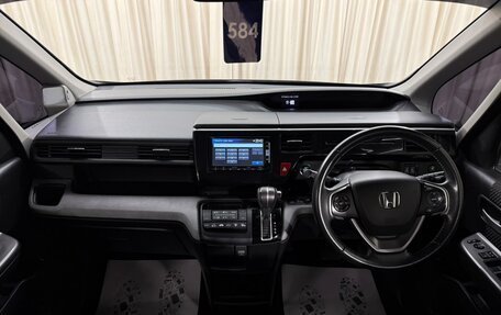 Honda Stepwgn IV, 2015 год, 1 899 000 рублей, 16 фотография