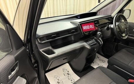 Honda Stepwgn IV, 2015 год, 1 899 000 рублей, 12 фотография