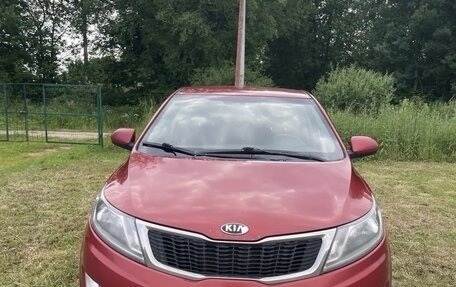 KIA Rio III рестайлинг, 2013 год, 680 000 рублей, 2 фотография