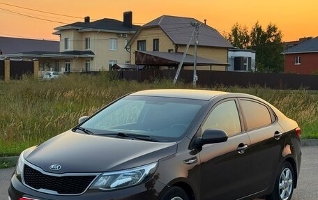 KIA Rio III рестайлинг, 2017 год, 995 000 рублей, 1 фотография