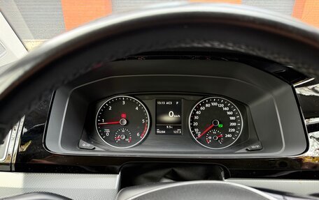 Volkswagen Multivan T6 рестайлинг, 2018 год, 4 399 000 рублей, 5 фотография