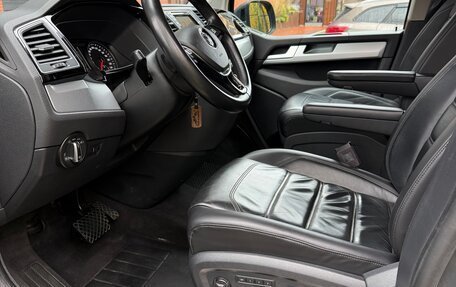 Volkswagen Multivan T6 рестайлинг, 2018 год, 4 399 000 рублей, 3 фотография