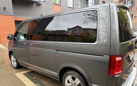 Volkswagen Multivan T6 рестайлинг, 2018 год, 4 399 000 рублей, 12 фотография