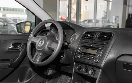 Volkswagen Polo VI (EU Market), 2011 год, 650 000 рублей, 19 фотография