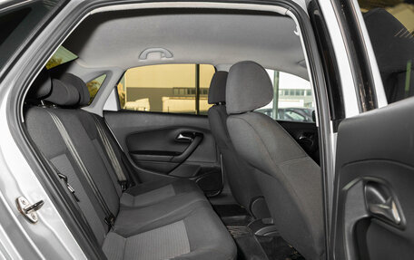 Volkswagen Polo VI (EU Market), 2011 год, 650 000 рублей, 22 фотография