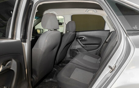 Volkswagen Polo VI (EU Market), 2011 год, 650 000 рублей, 23 фотография