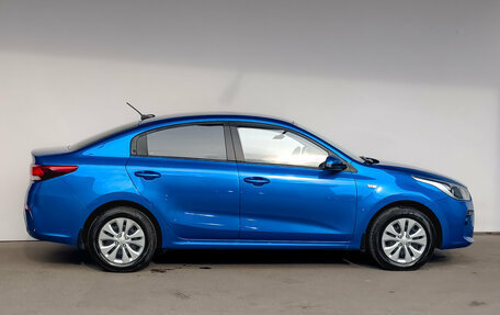 KIA Rio IV, 2018 год, 1 450 000 рублей, 4 фотография