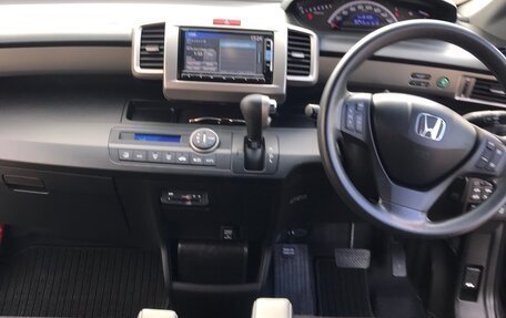 Honda Freed I, 2015 год, 1 270 000 рублей, 24 фотография