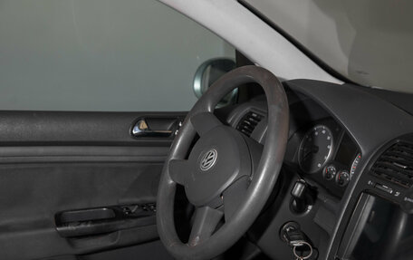 Volkswagen Golf V, 2005 год, 400 000 рублей, 22 фотография