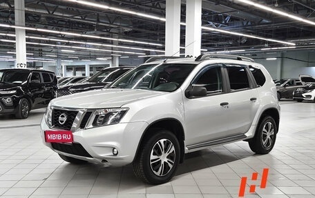 Nissan Terrano III, 2017 год, 999 000 рублей, 1 фотография