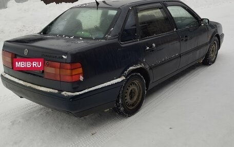 Volkswagen Passat B4, 1995 год, 200 000 рублей, 3 фотография