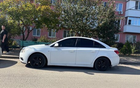 Chevrolet Cruze II, 2010 год, 600 000 рублей, 4 фотография