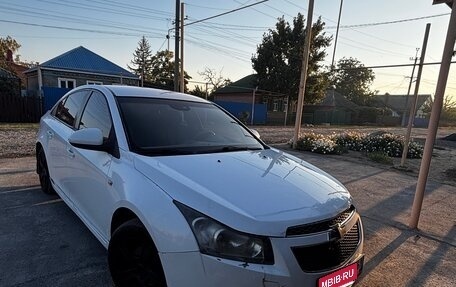 Chevrolet Cruze II, 2010 год, 600 000 рублей, 6 фотография