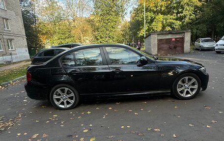 BMW 3 серия, 2009 год, 900 000 рублей, 3 фотография