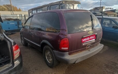 Plymouth Voyager III, 2000 год, 95 000 рублей, 6 фотография
