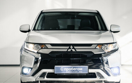 Mitsubishi Outlander III рестайлинг 3, 2022 год, 2 650 000 рублей, 7 фотография