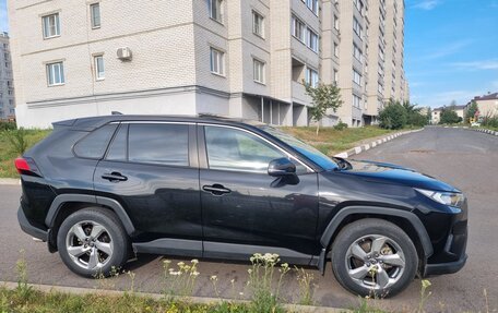 Toyota RAV4, 2021 год, 3 400 000 рублей, 6 фотография
