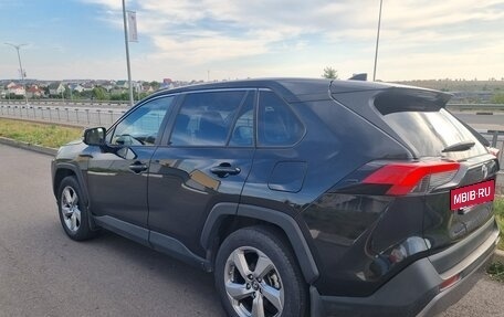 Toyota RAV4, 2021 год, 3 400 000 рублей, 3 фотография