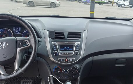 Hyundai Solaris II рестайлинг, 2014 год, 890 000 рублей, 8 фотография