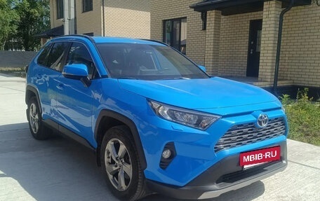 Toyota RAV4, 2019 год, 3 149 000 рублей, 2 фотография