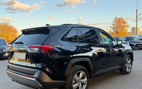 Toyota RAV4, 2020 год, 2 390 000 рублей, 9 фотография