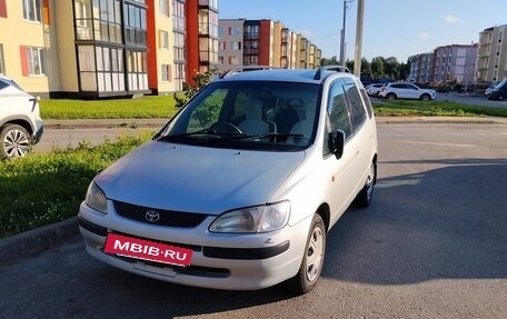 Toyota Corolla Spacio II, 1997 год, 250 000 рублей, 8 фотография