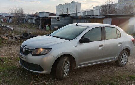 Renault Logan II, 2016 год, 520 000 рублей, 2 фотография