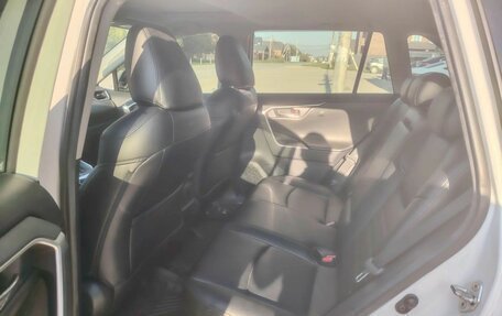 Toyota RAV4, 2021 год, 3 150 000 рублей, 15 фотография