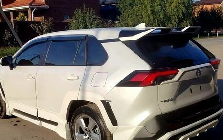 Toyota RAV4, 2021 год, 3 150 000 рублей, 9 фотография
