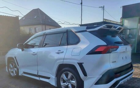 Toyota RAV4, 2021 год, 3 150 000 рублей, 3 фотография