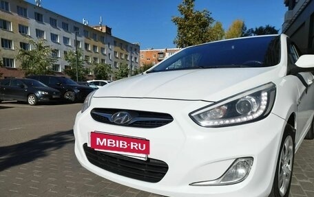 Hyundai Solaris II рестайлинг, 2013 год, 650 000 рублей, 10 фотография