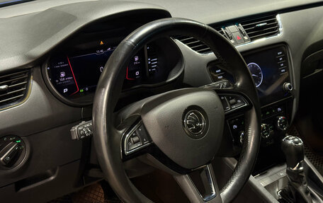 Skoda Octavia, 2019 год, 1 900 000 рублей, 9 фотография