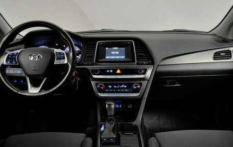 Hyundai Sonata VII, 2019 год, 1 499 000 рублей, 12 фотография