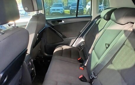 Volkswagen Tiguan I, 2012 год, 899 000 рублей, 21 фотография
