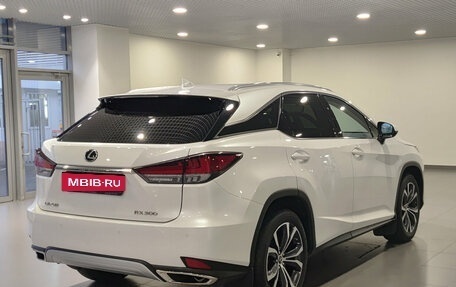 Lexus RX IV рестайлинг, 2021 год, 5 149 000 рублей, 9 фотография